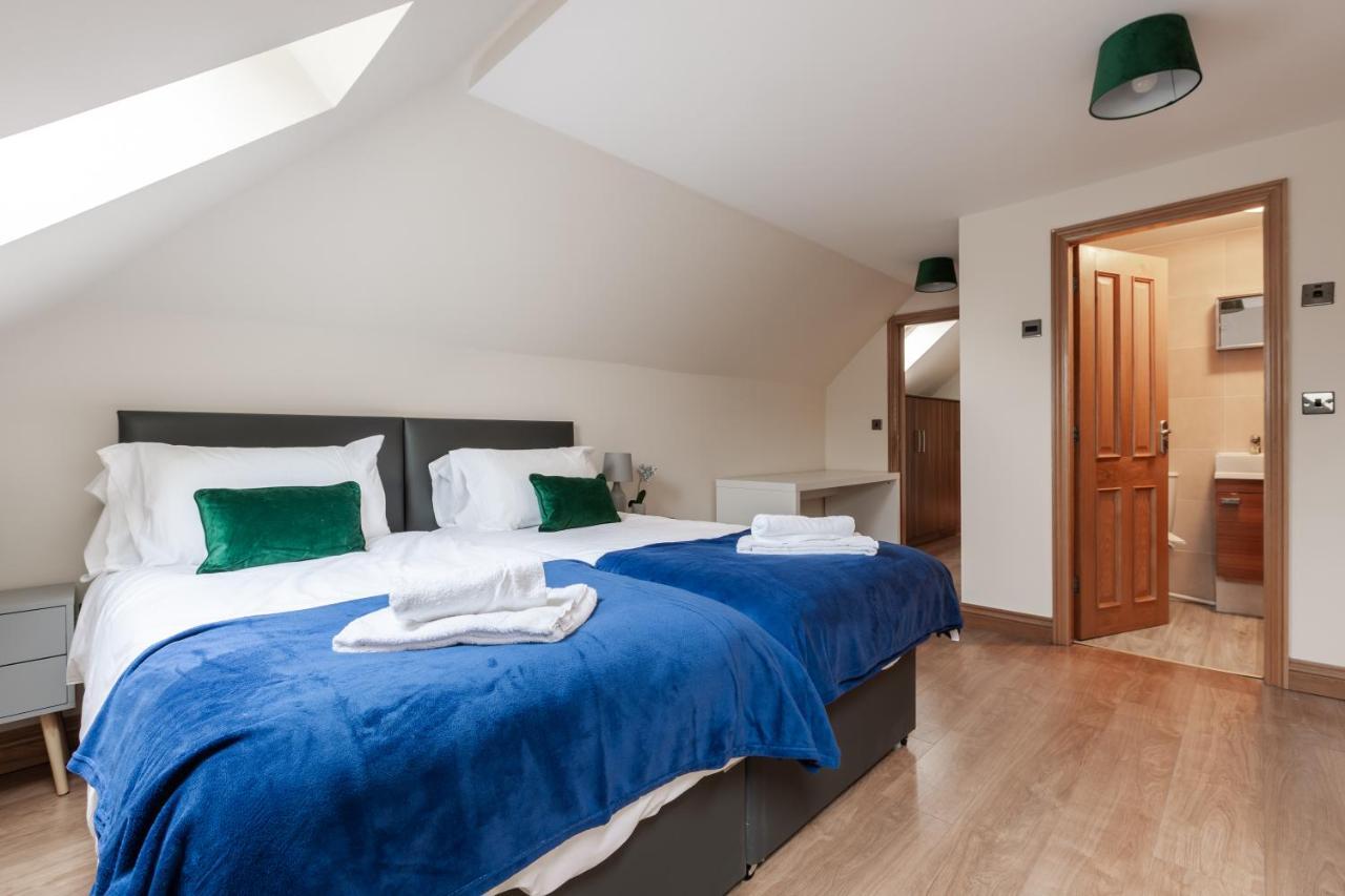 Albert - 5 Bedrooms Sleeps 11 Parking Wi-Fi Contractors Preston  Bagian luar foto